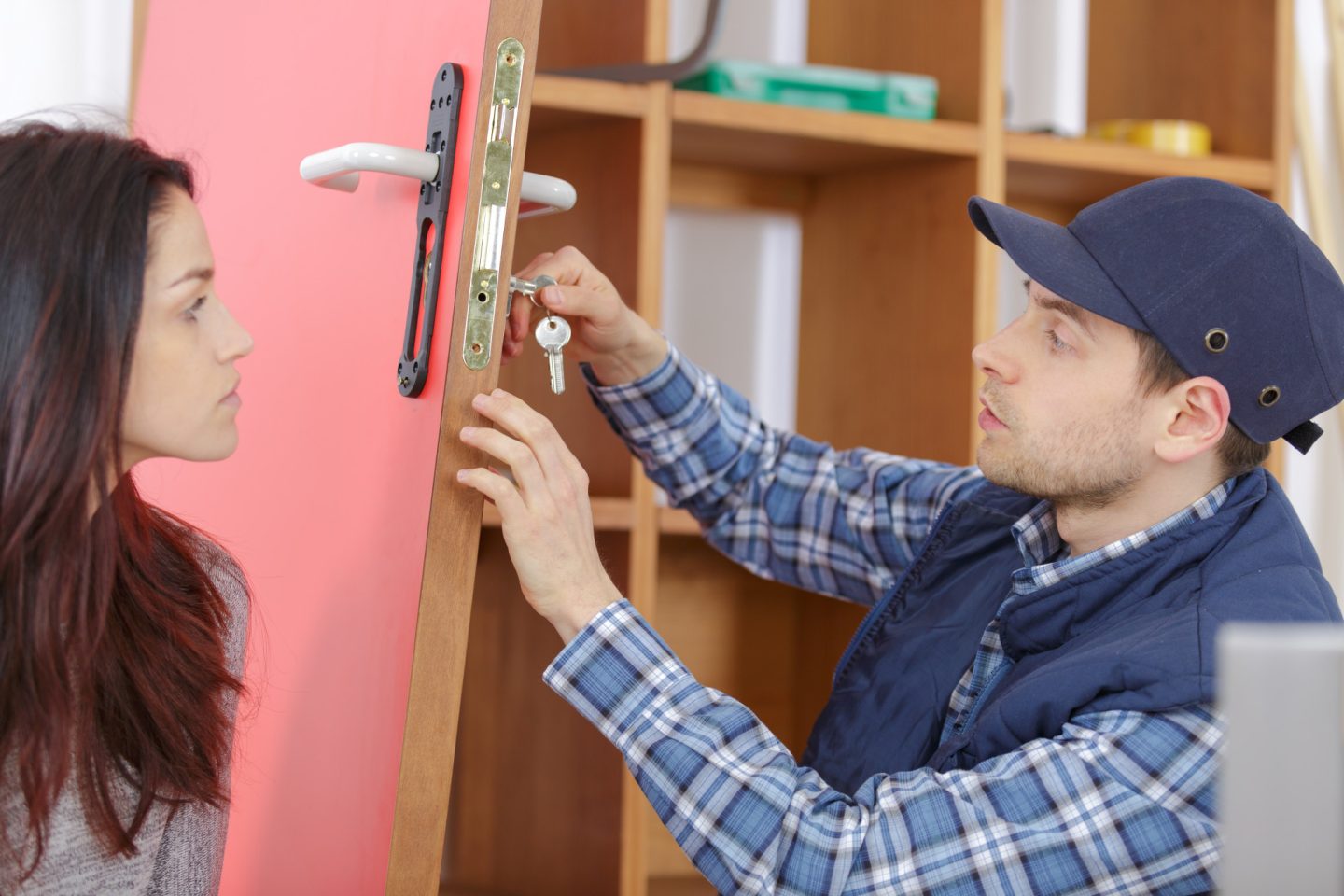 Top 5 Signs You Need to Hire a Locksmith